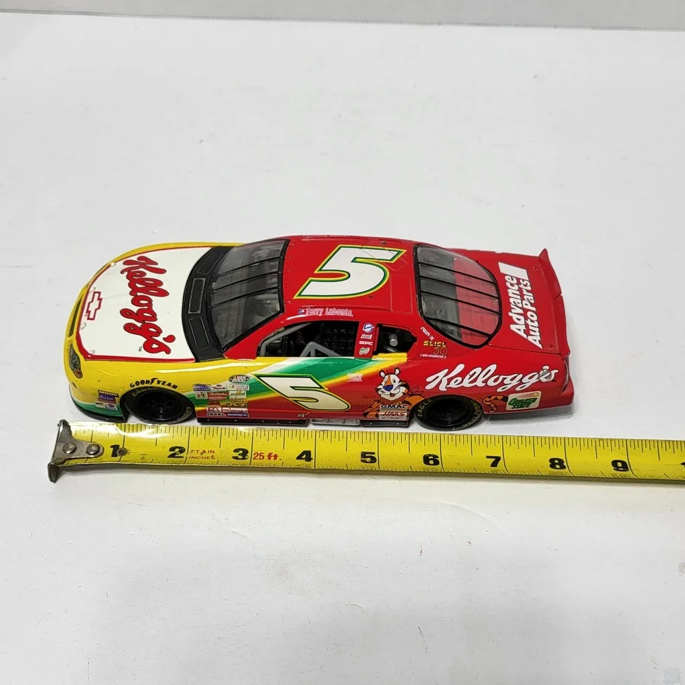 Racing Champions Terry Labonte Kelloggs 2000 Chevrolet Monte Carlo 1:24 Diecast